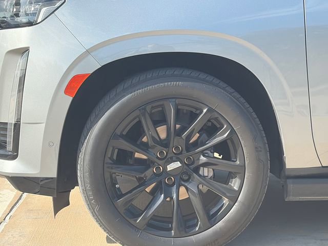 Used 2024 Cadillac Escalade Sport w/ LPO, ONYX Package image 5