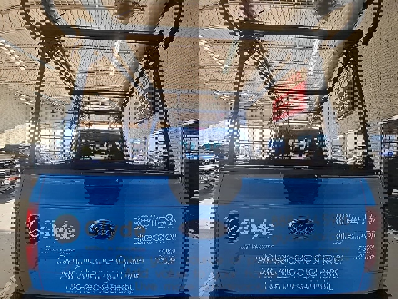 Used 2019 Ford F150 Lariat w/ Max Trailer Tow Package image 8