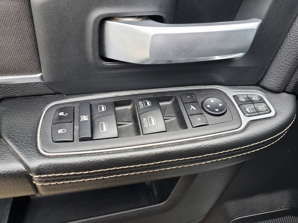 Used 2024 RAM 2500 Big Horn AWD/4WD image 15