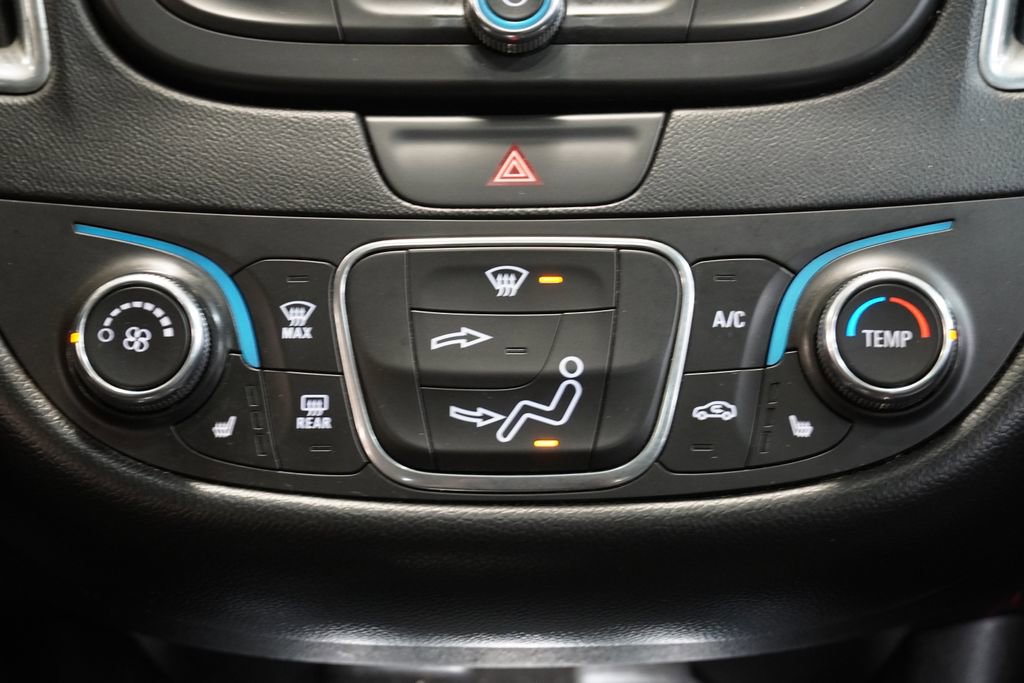 Used 2016 Chevrolet Malibu LT w/ Leather Package image 22