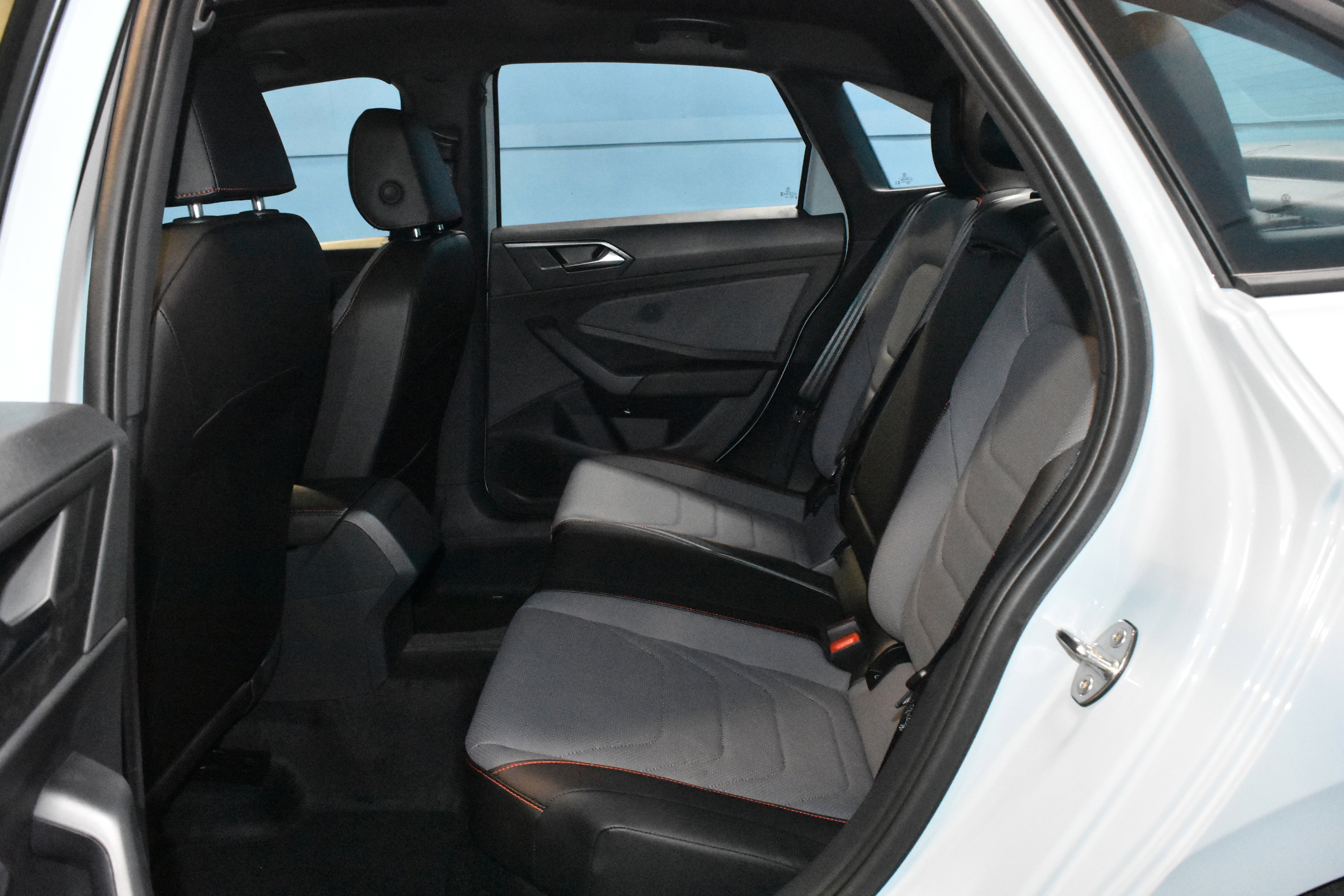 New 2026 Volkswagen Jetta GLI Autobahn FWD image 17