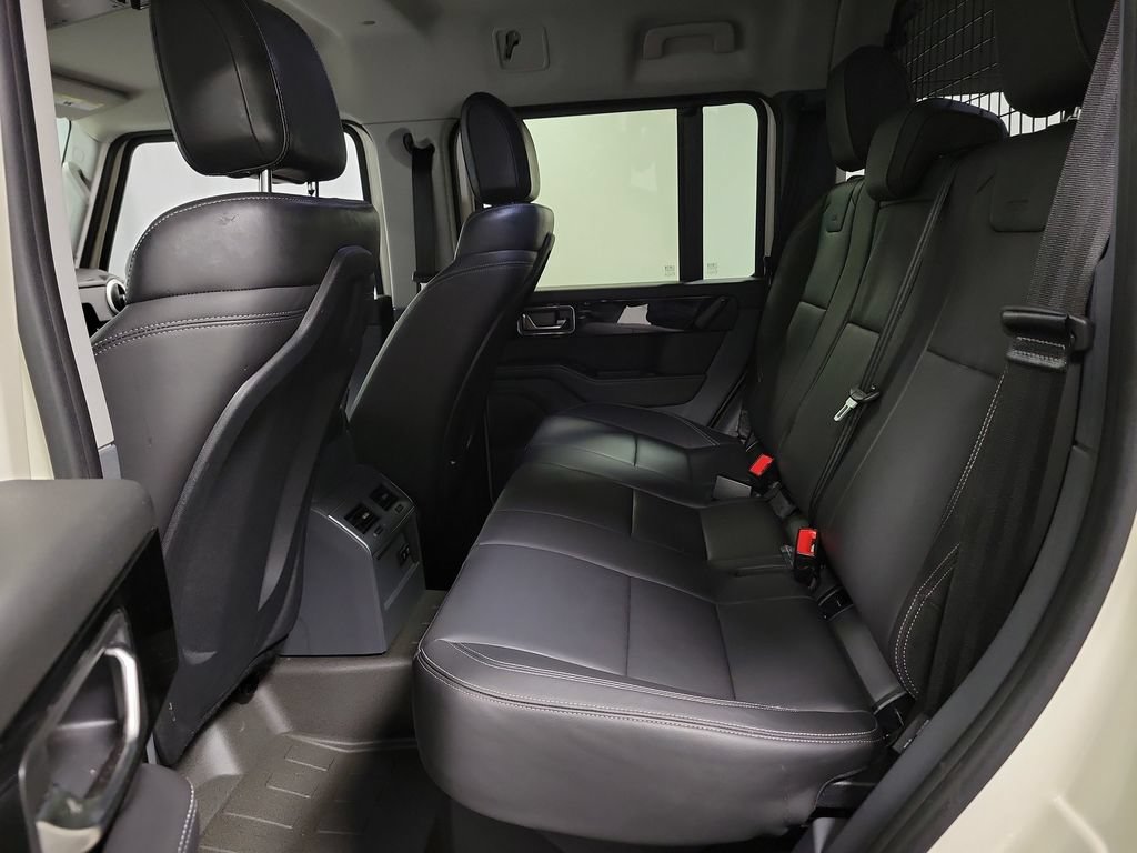 Used 2024 INEOS Grenadier Station Wagon AWD/4WD image 26