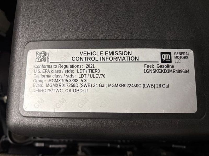Used 2021 Chevrolet Suburban RST w/ Rear Media and Nav Package AWD/4WD image 19