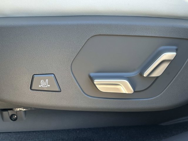 New 2027 Hyundai Santa Fe Calligraphy w/ Tow & Go Package FWD image 19