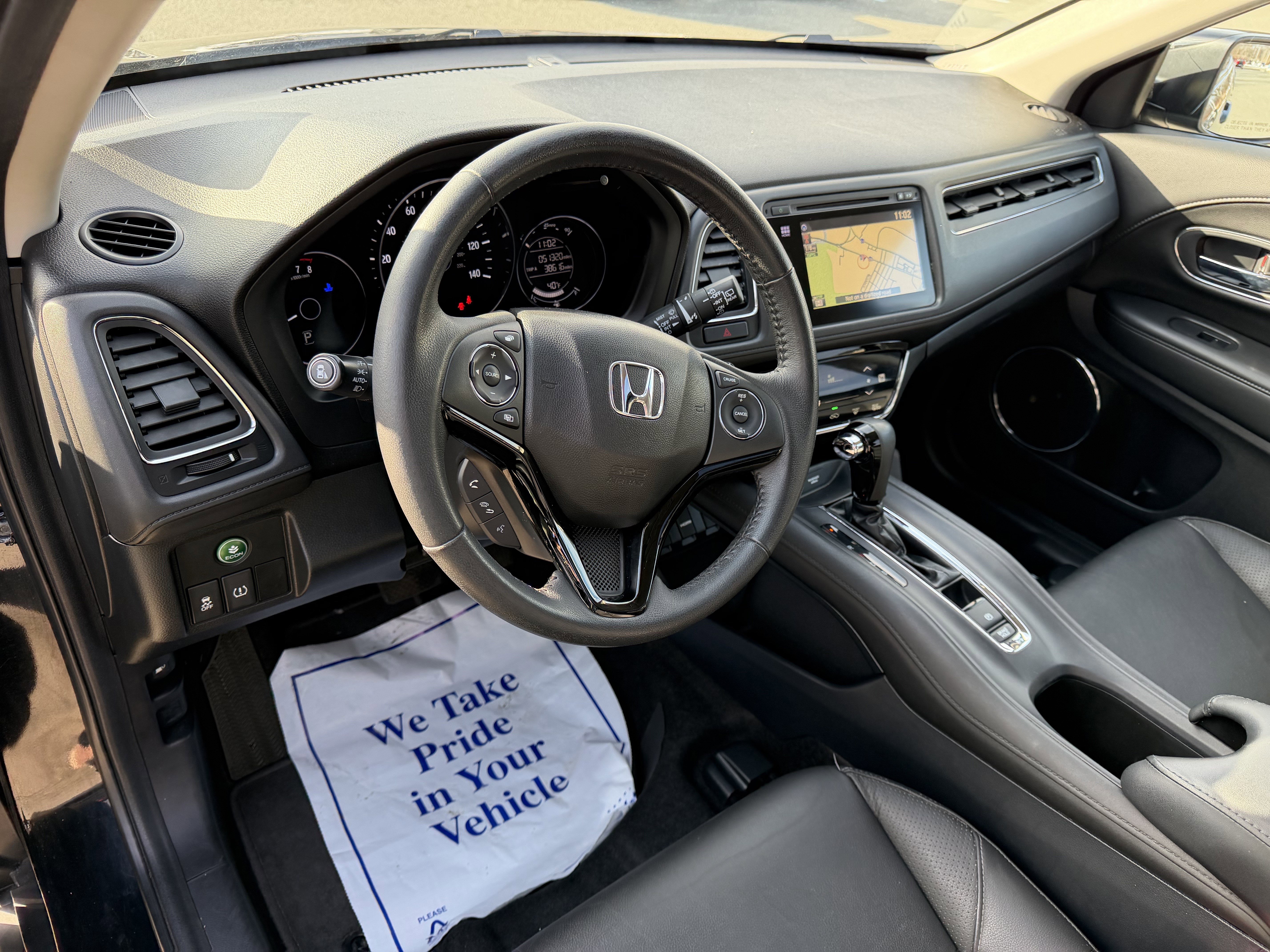 Used 2017 Honda HR-V EX-L image 10