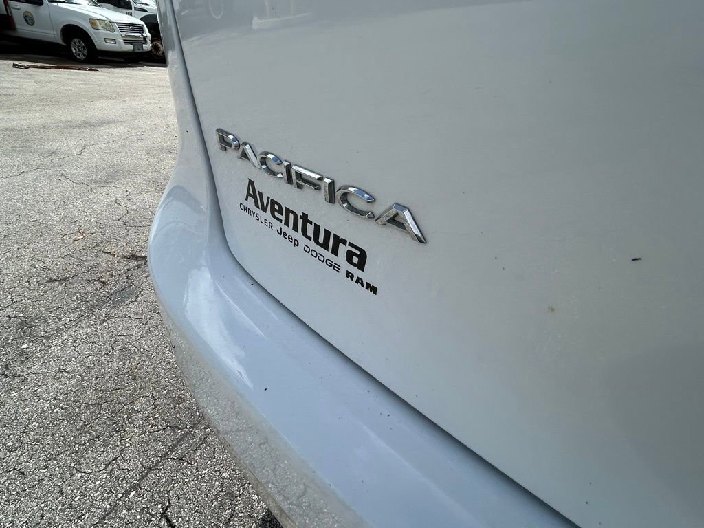 Certified 2024 Chrysler Pacifica Touring-L image 37