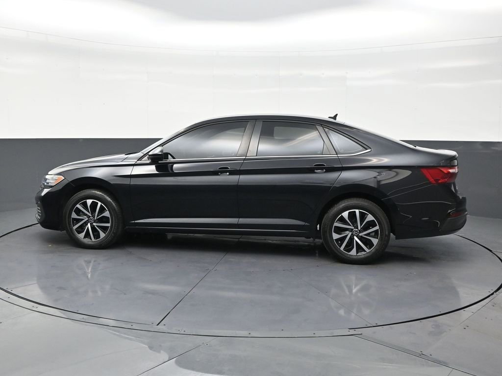 Used 2023 Volkswagen Jetta S FWD image 2