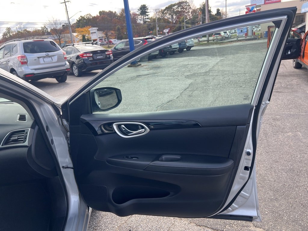 Used 2019 Nissan Sentra SV image 38