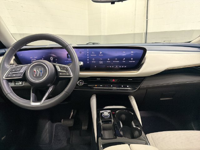 Used 2025 Buick Envision Avenir AWD/4WD image 13