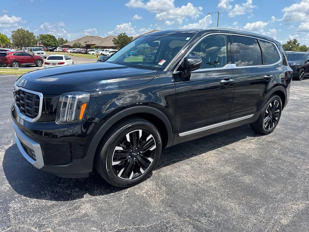 Used 2024 Kia Telluride SX Prestige w/ Towing Package AWD/4WD image 9