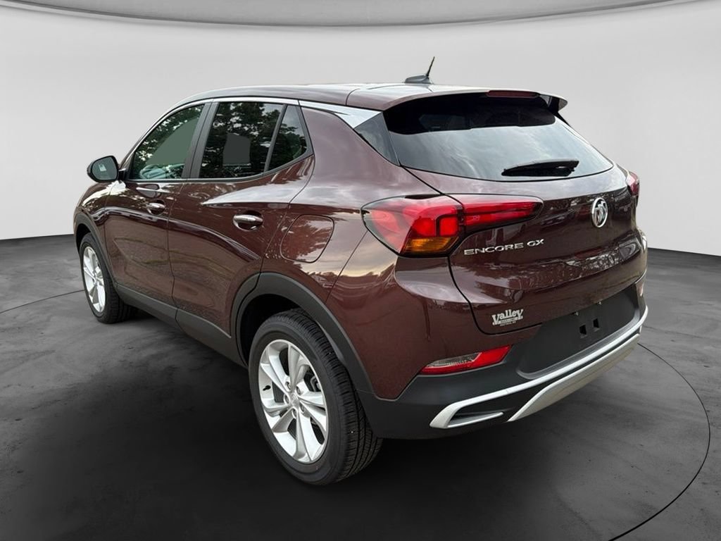 Used 2023 Buick Encore GX Preferred w/ Cold Weather Comfort Package FWD image 5