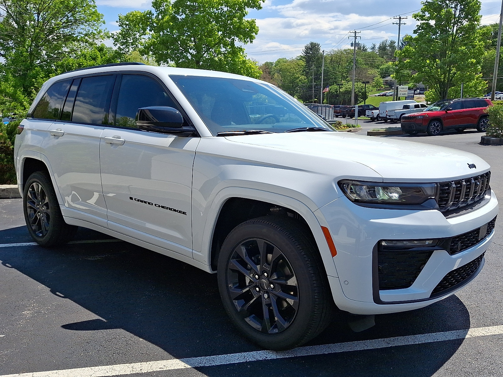 New 2026 Jeep Grand Cherokee Limited AWD/4WD image 2