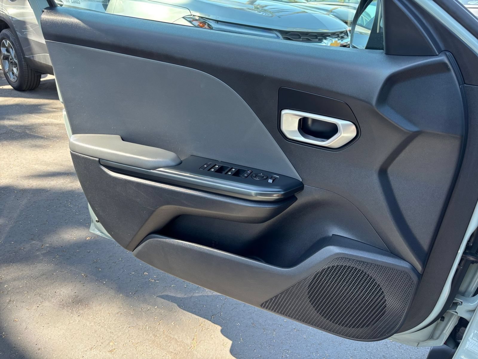 Used 2025 Kia K4 FWD image 18