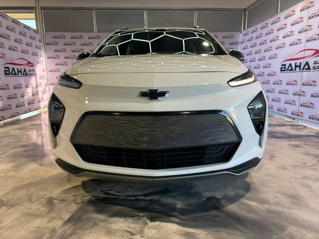 Used 2023 Chevrolet Bolt EUV LT image 2