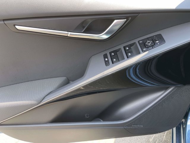 New 2026 Kia Niro EX FWD image 20