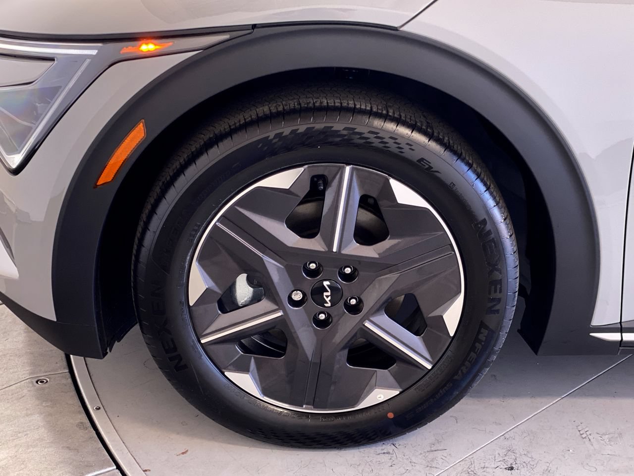 New 2026 Kia EV6 Light RWD image 12