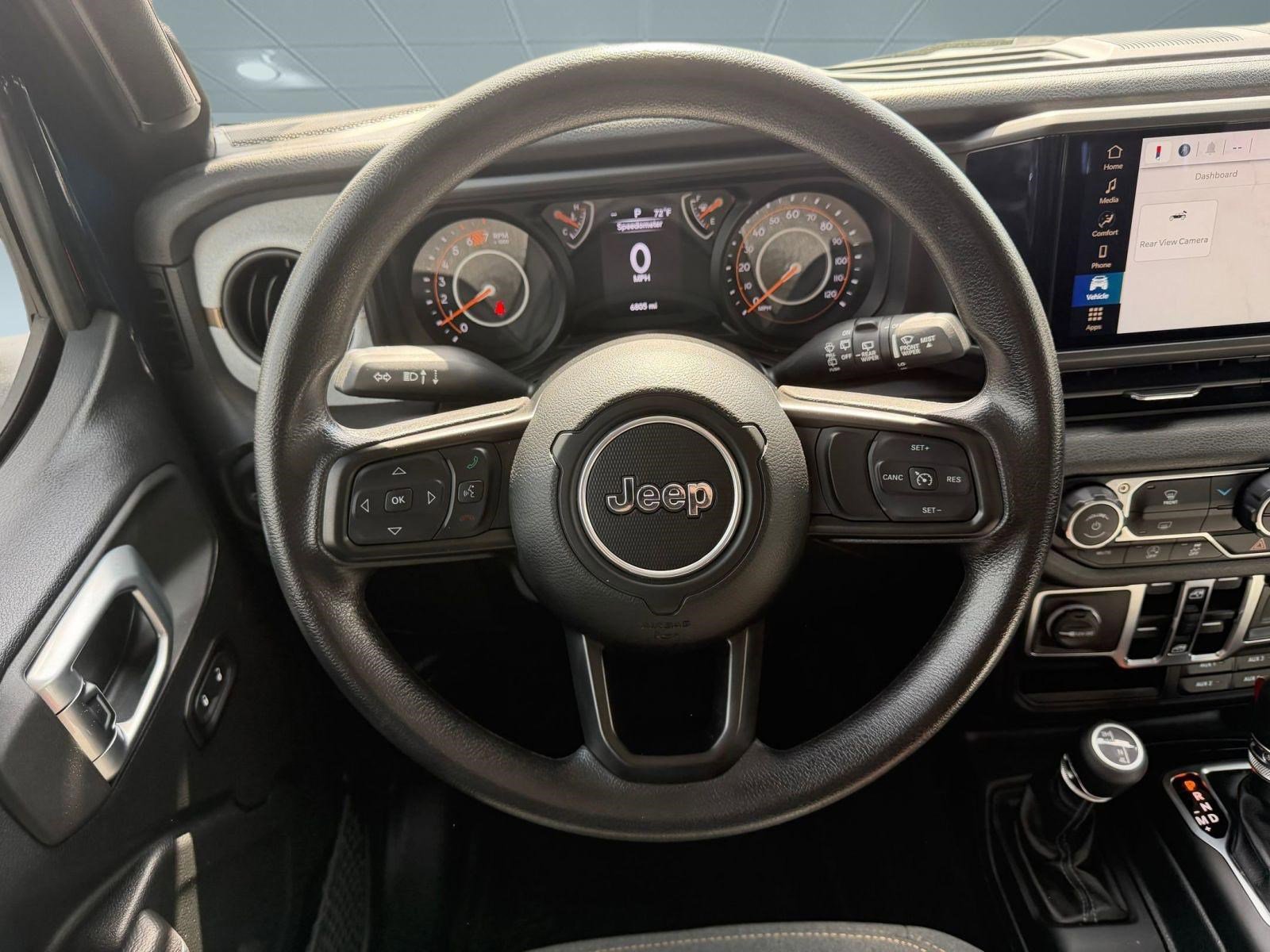 Used 2025 Jeep Wrangler Unlimited Sport AWD/4WD image 25