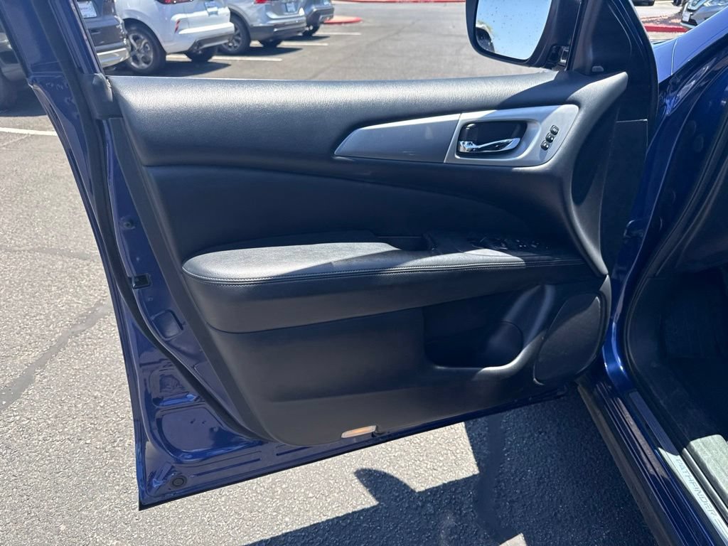 Used 2019 Nissan Pathfinder SL FWD image 22
