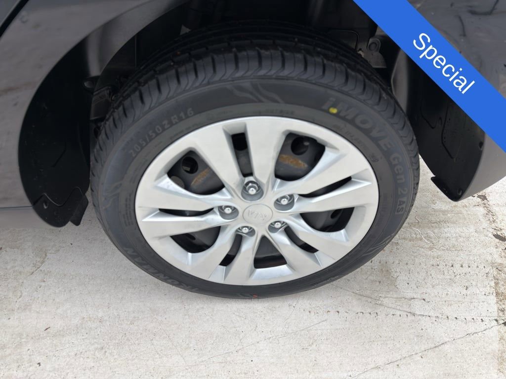 Used 2020 Kia Soul LX image 6