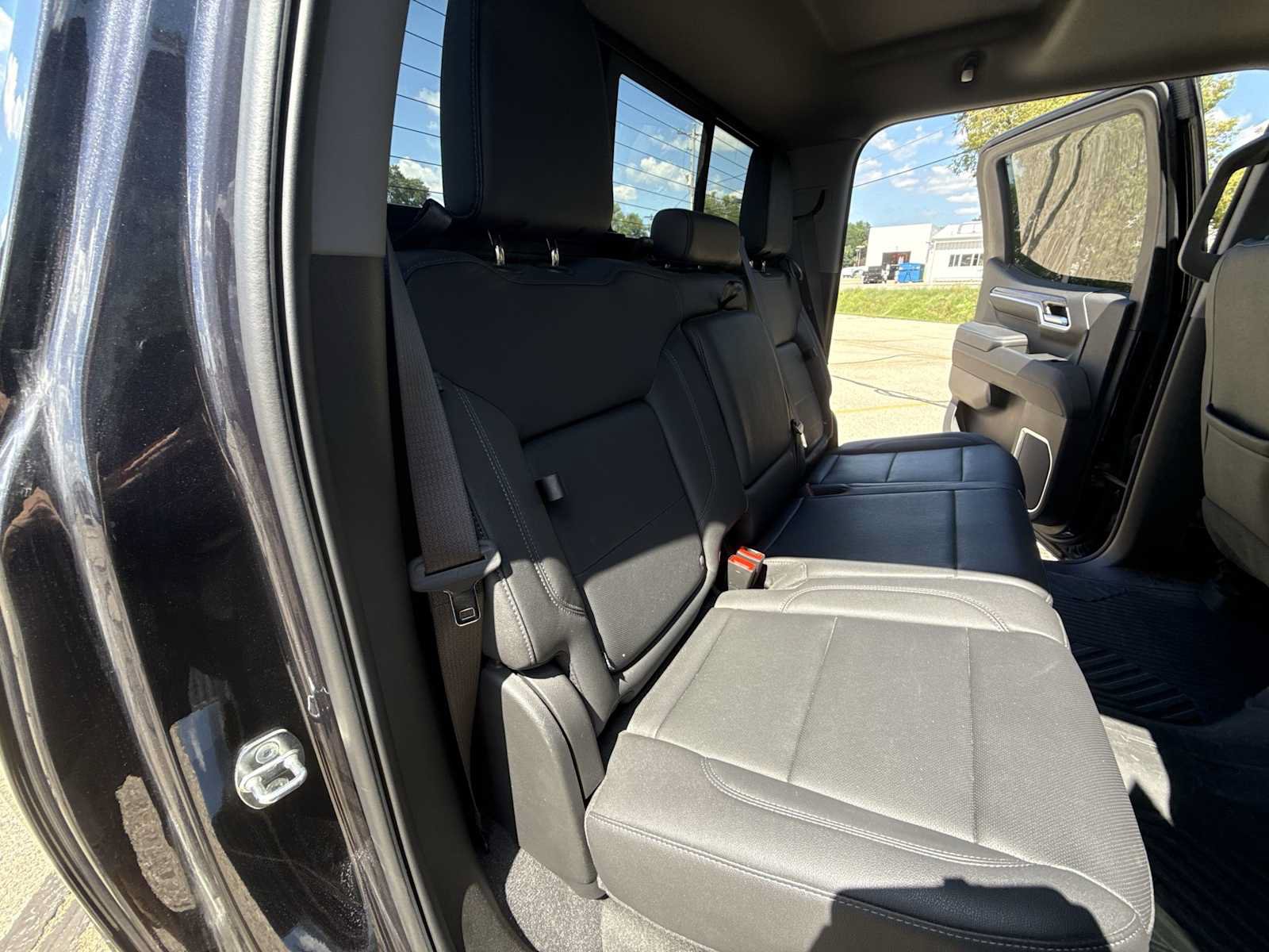 Certified 2023 Chevrolet Silverado 1500 LTZ AWD/4WD image 27