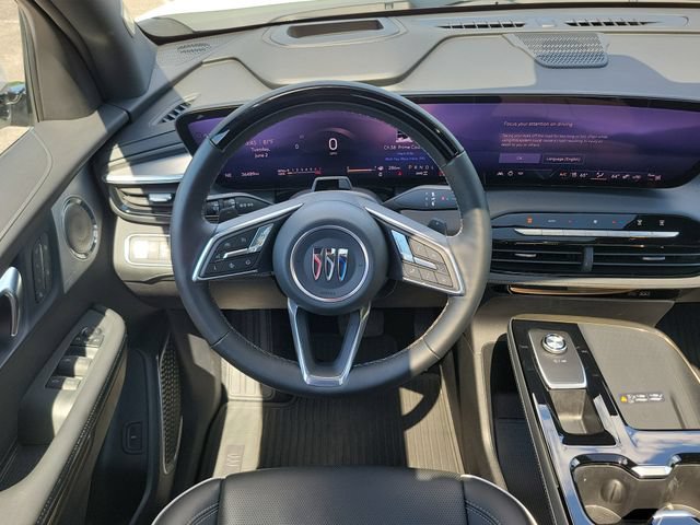 Used 2025 Buick Enclave Avenir w/ Super Cruise Package AWD/4WD image 13