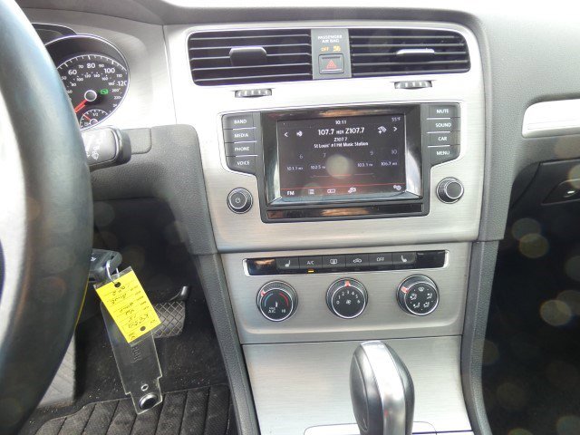 Used 2015 Volkswagen Golf TDI SE w/ Lighting Package image 12