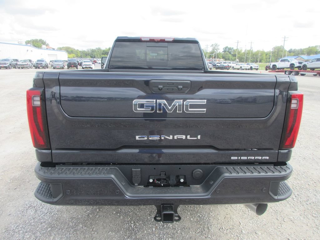 New 2026 GMC Sierra 3500 Denali Ultimate AWD/4WD image 5