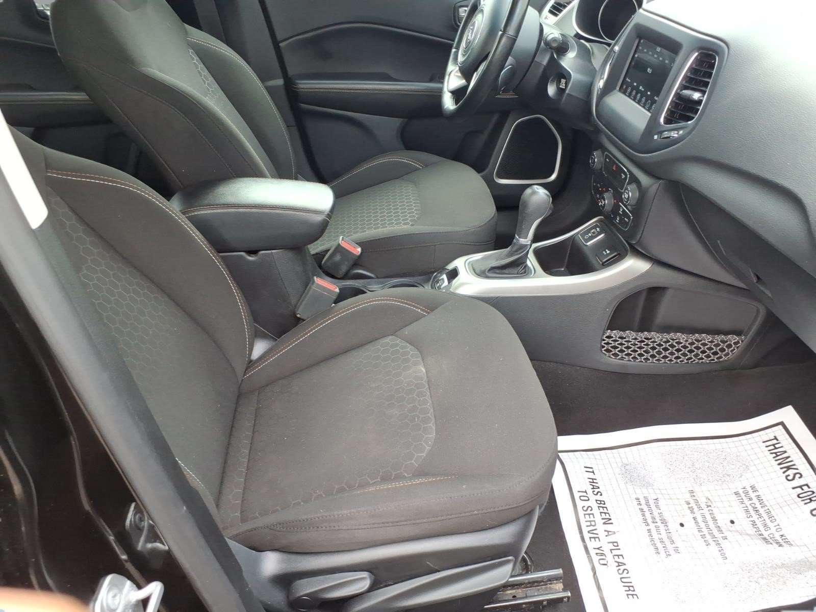 Used 2021 Jeep Compass Sport w/ Cold Weather Group FWD image 5