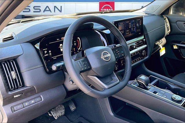 New 2026 Nissan Pathfinder Platinum image 5