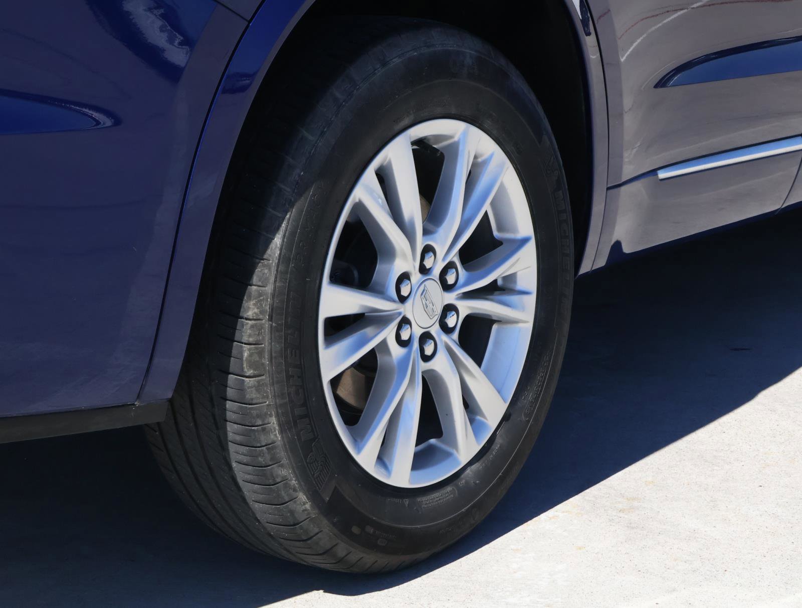 Certified 2024 Cadillac XT6 Luxury image 12