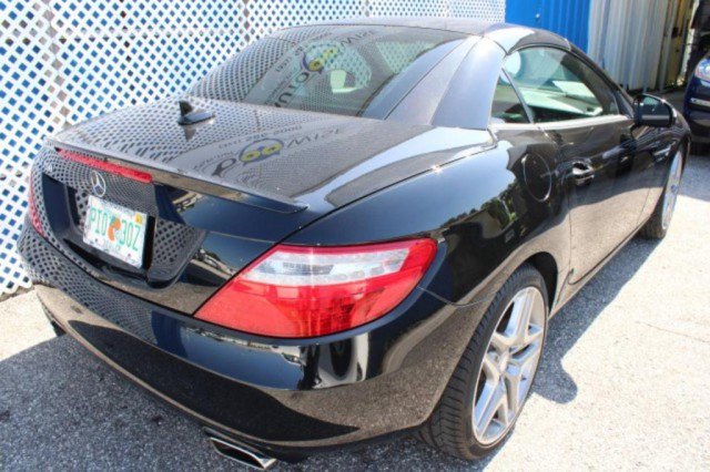 Used 2015 Mercedes-Benz SLK 250 w/ Premium Package image 18