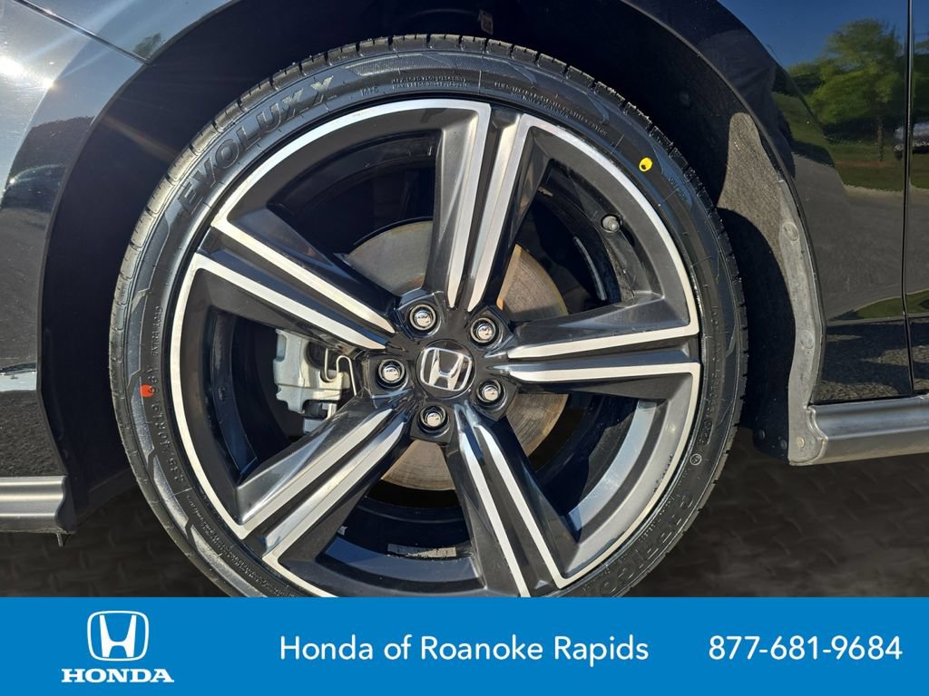 Used 2023 Honda Accord Sport image 9