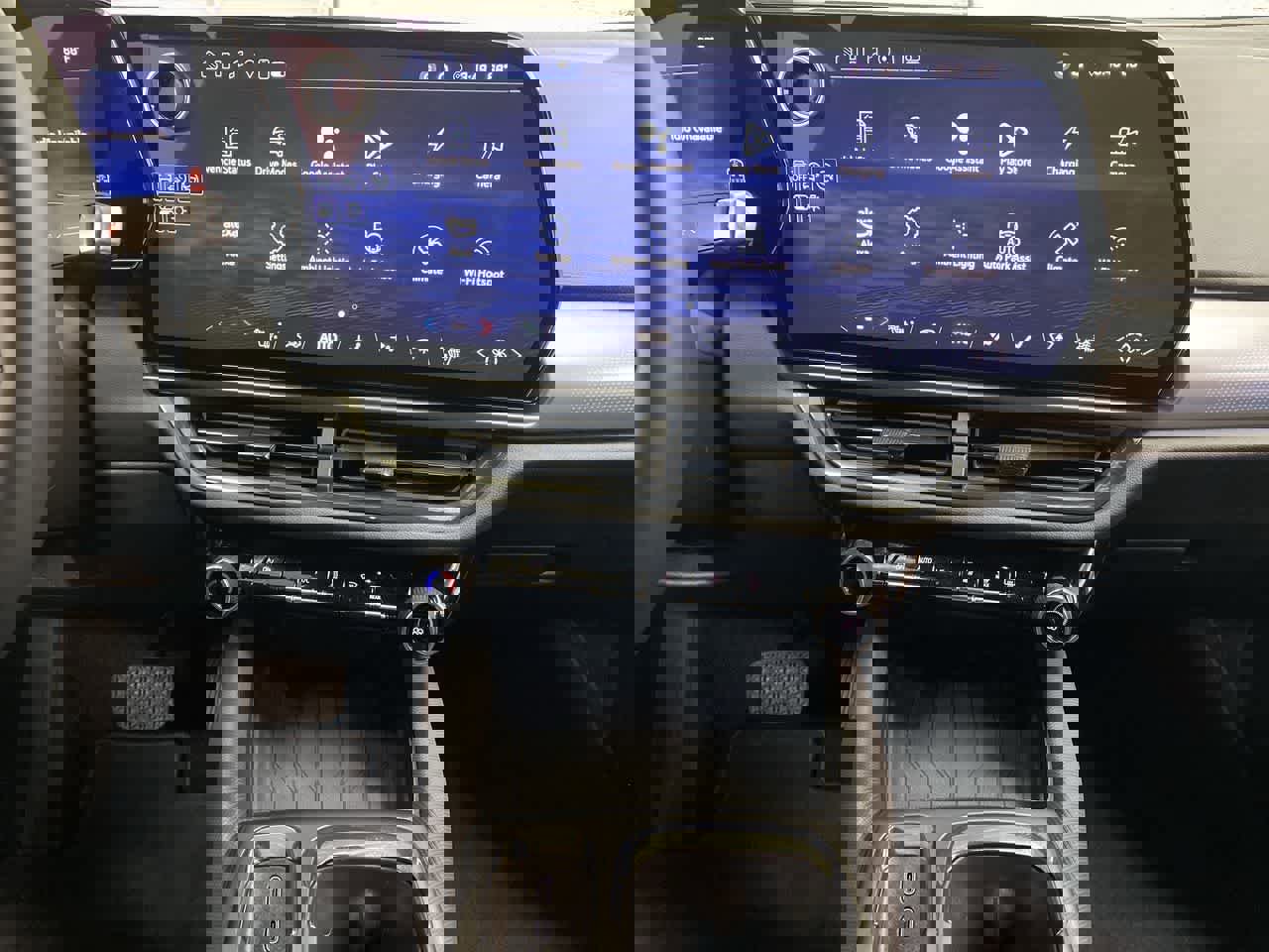 Used 2024 Chevrolet Equinox EV RS image 25