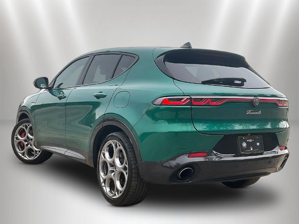 Used 2024 Alfa Romeo Tonale Veloce AWD/4WD image 4