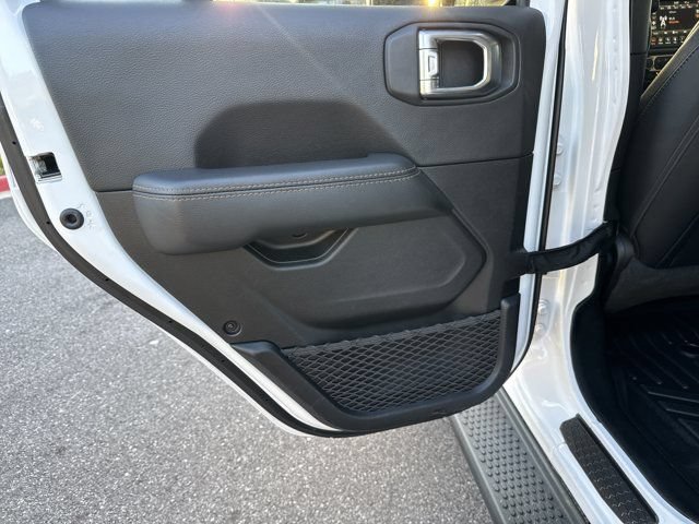Used 2021 Jeep Wrangler Unlimited Sahara AWD/4WD image 25