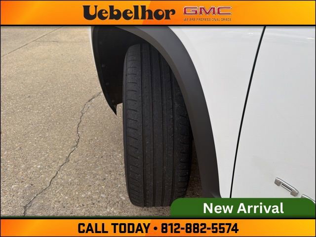 Used 2021 GMC Acadia SLE w/ Driver Convenience Package image 24