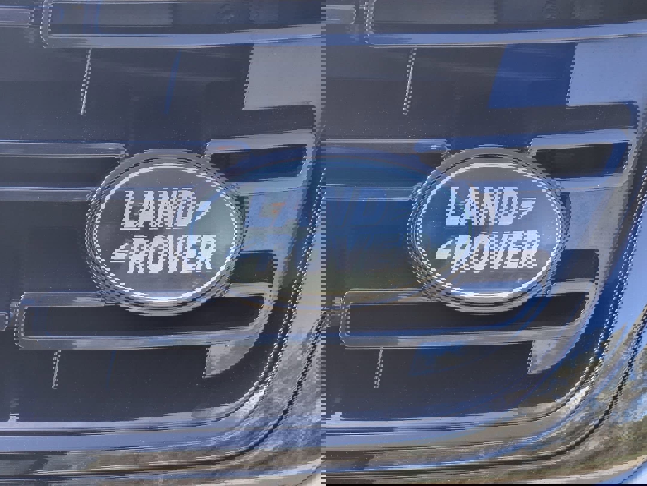 Certified 2025 Land Rover Range Rover Evoque Dynamic SE image 32