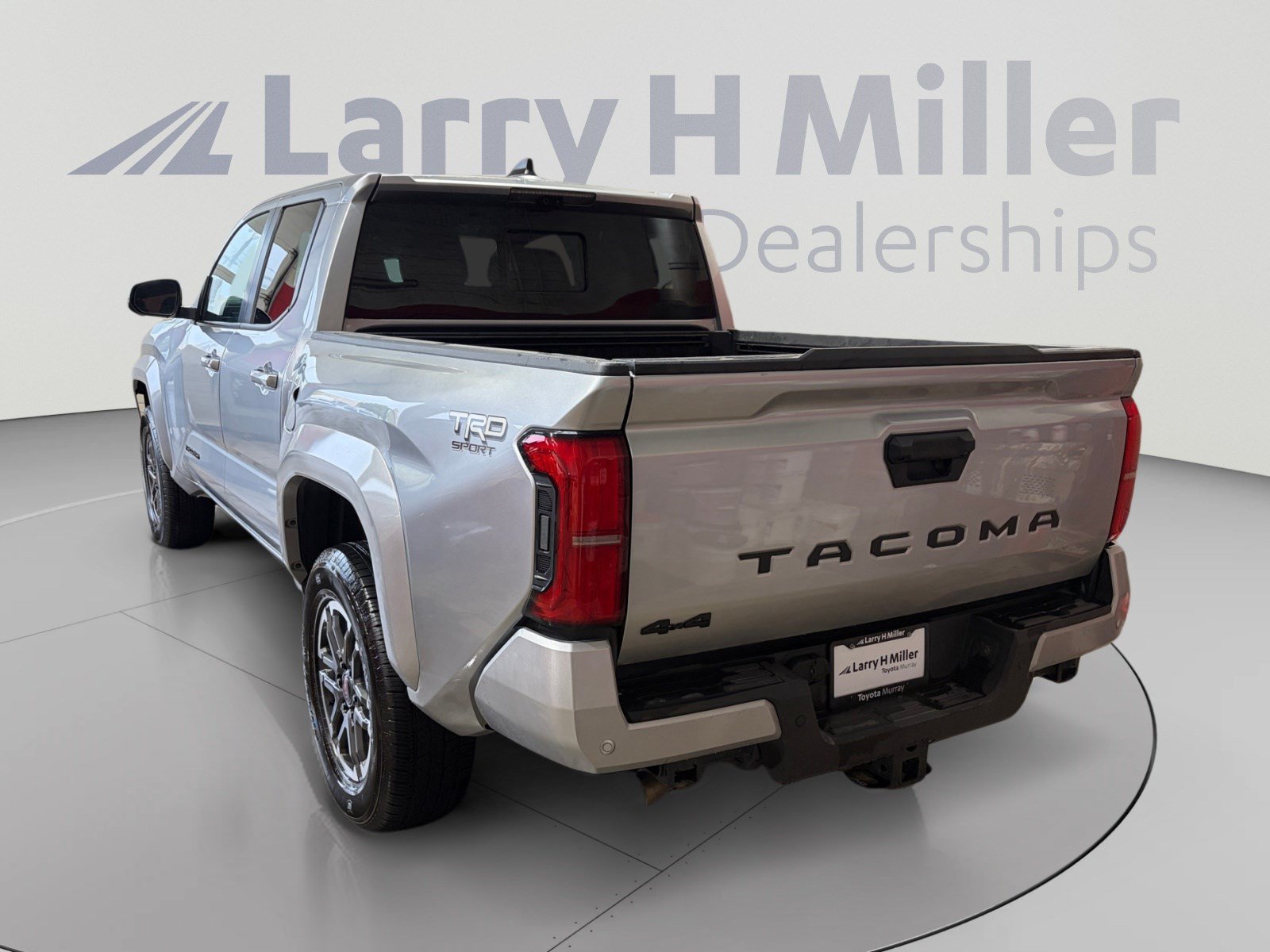Certified 2025 Toyota Tacoma TRD Sport w/ TRD Sport Premium Package AWD/4WD image 3