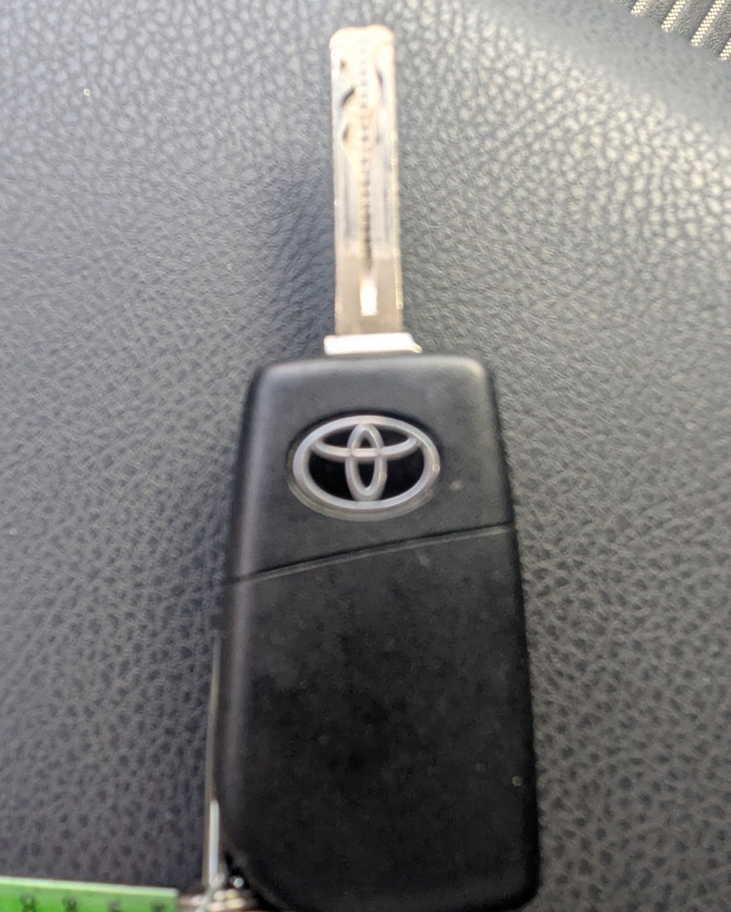 Used 2024 Toyota Camry SE FWD image 35