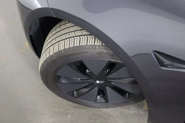 Used 2025 Tesla Model 3 Long Range RWD image 42