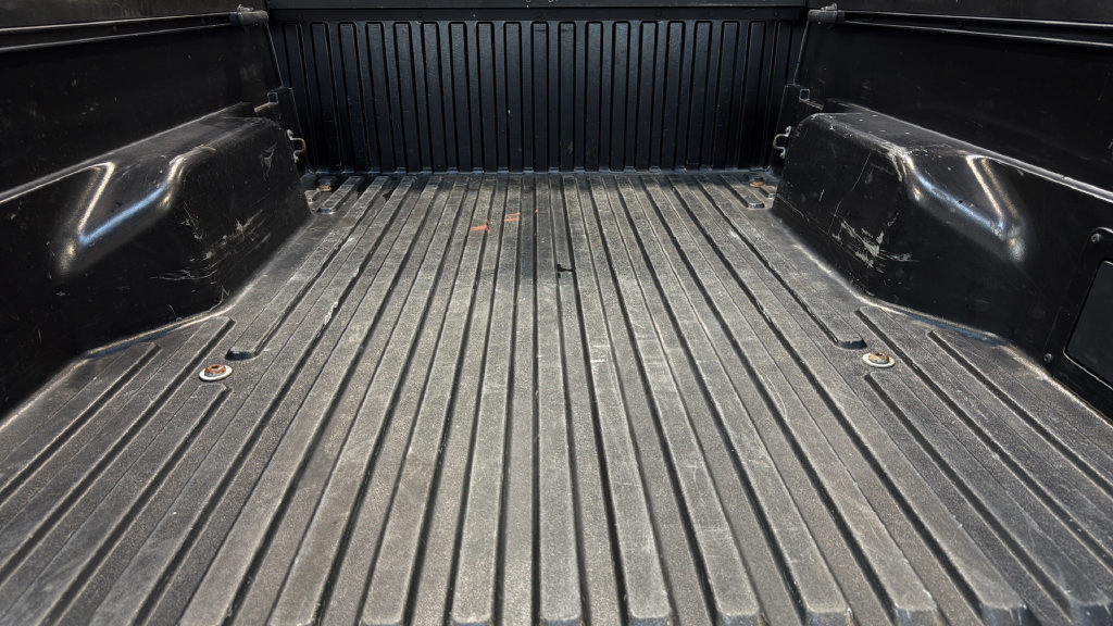 Used 2019 Toyota Tacoma SR5 AWD/4WD image 6