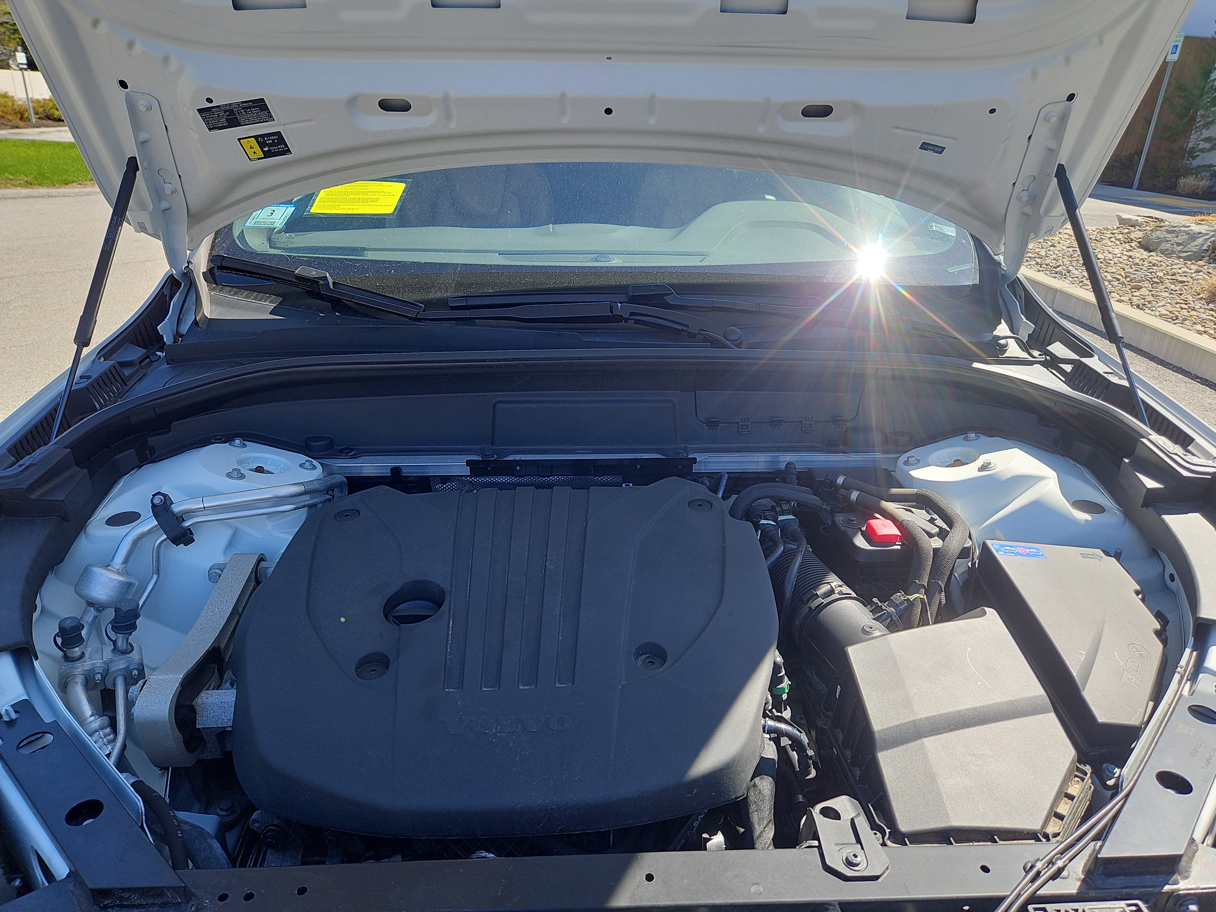 Certified 2023 Volvo XC60 B5 Plus w/ Climate Package AWD/4WD image 34