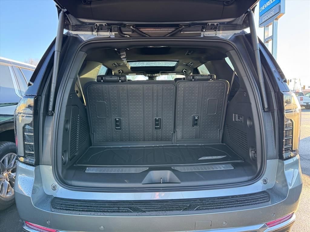 New 2026 Chevrolet Tahoe High Country w/ Sun And Tow Package image 7