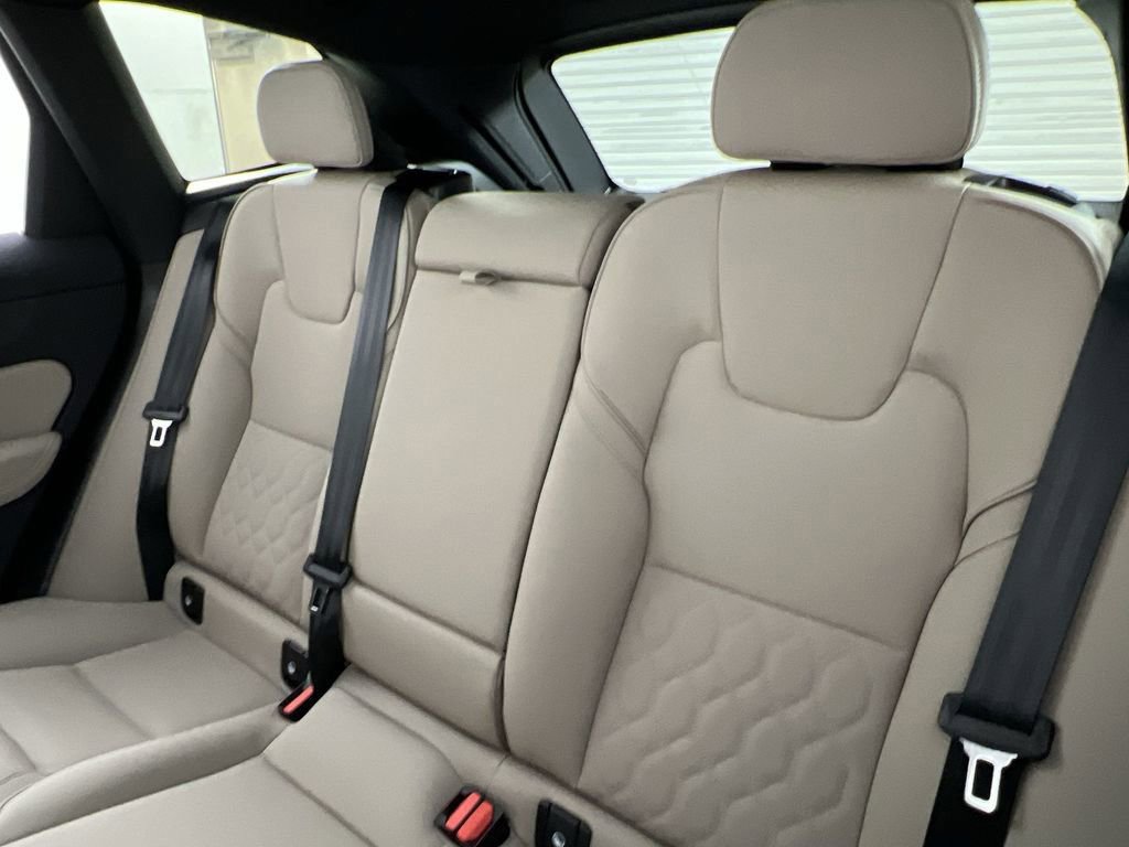 New 2026 Volvo XC60 B5 Plus w/ Climate Package image 21