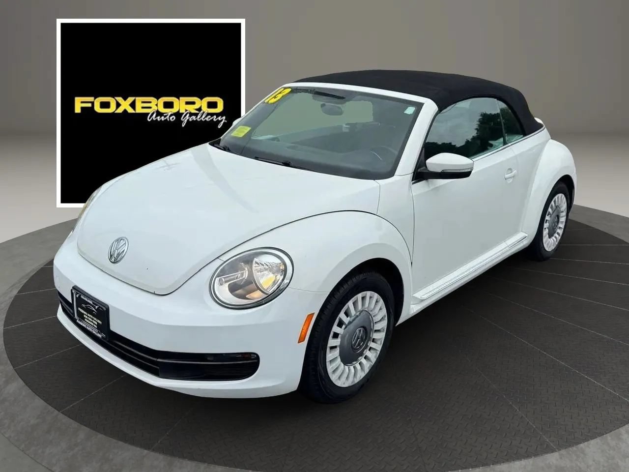 Used 2013 Volkswagen Beetle 2.5 FWD image 1