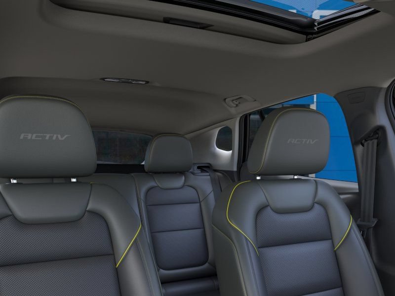 New 2026 Chevrolet Trax ACTIV w/ Sunroof Package FWD image 32