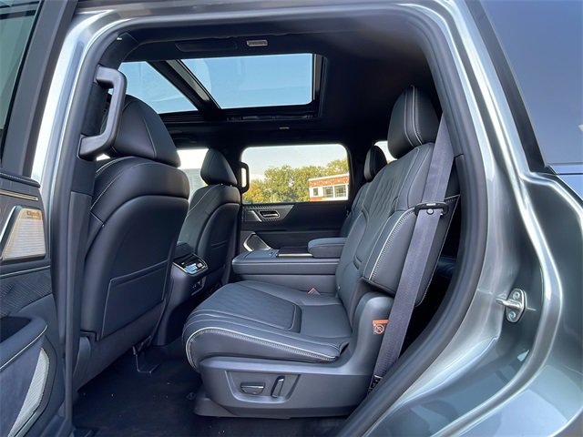 New 2026 INFINITI QX80 Autograph w/ Premium Cargo Package image 21