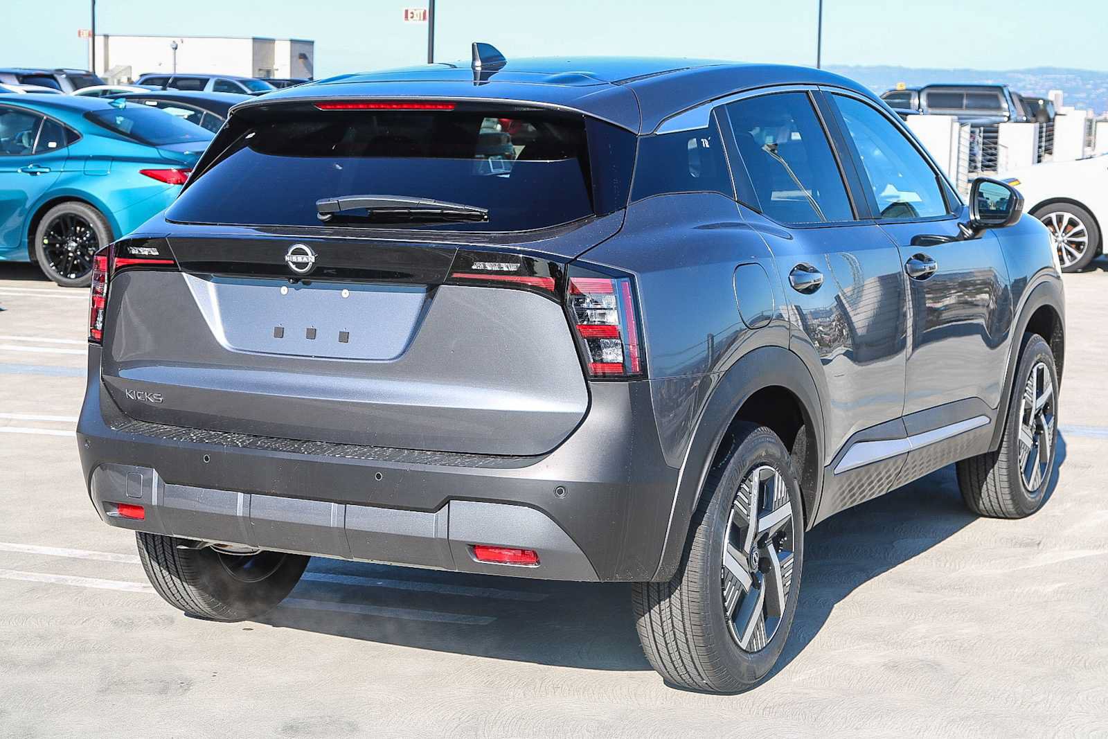 New 2025 Nissan Kicks SV FWD image 6