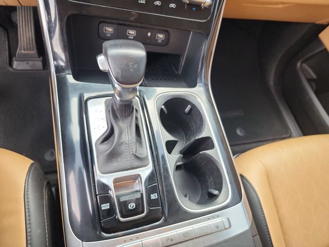 Used 2022 Kia Carnival EX FWD image 17