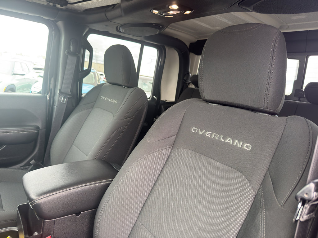 Used 2021 Jeep Gladiator Overland AWD/4WD image 30